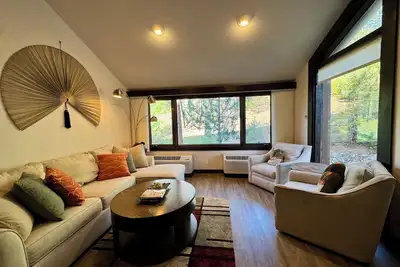 Image de Zen Retreat - 10 Min to Hot Spring, 20 to Downtown