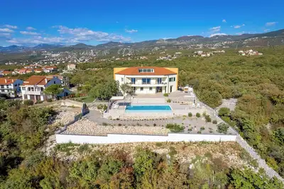 Image de Luxury villa Ostro with infinity pool, sea view and Krk bridge view