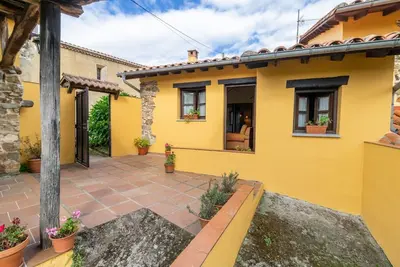 Image de La Casona del Cura 1, Hortensia - (Country House, Pets welcome)
