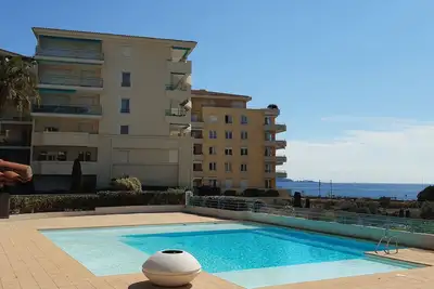 Image de Appartement lumineux proche plage avec piscine