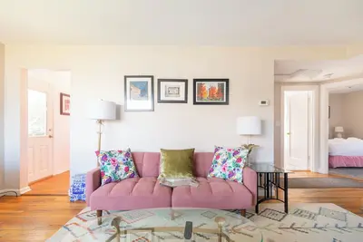 Image de Sun Kissed Modern House Near Alki Beach