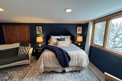 Image de Basecamp Haven 2 Private access to Hoa Rangeley Lake. Direct access snow trails.