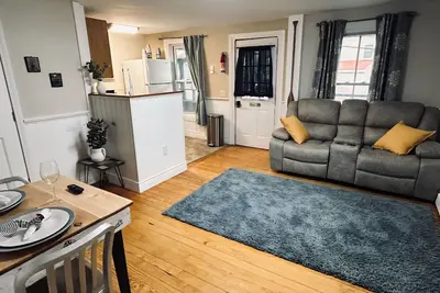 Image de Charming 2-bedroom condo with WiFi, Ac in enchanting Laconia. Weirs beach.