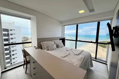 Image de Oceanfront Oasis – 2 Suites + Full Kitchen & Living Room