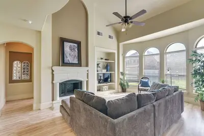 Image de 26 Mi to Houston: Spacious Home w/ Fenced Yard!