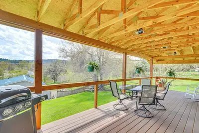 Image de Mtn-View Eureka Apartment: Walk to Eateries!