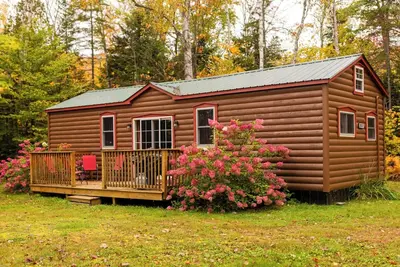 Image de Waterfront Cabin perfect for Families, near Bsp and Kww at Mt. Chase Lodge!