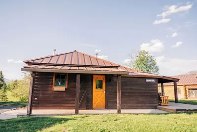 Image de Historic Pioneer Cabin