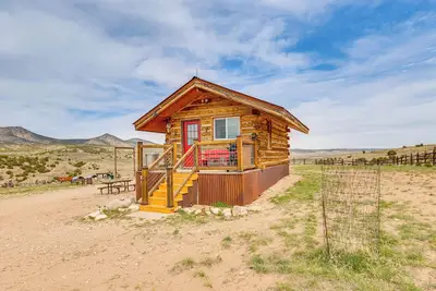 Image de Sunset & Mtn Views: Rustic Colorado Retreat!