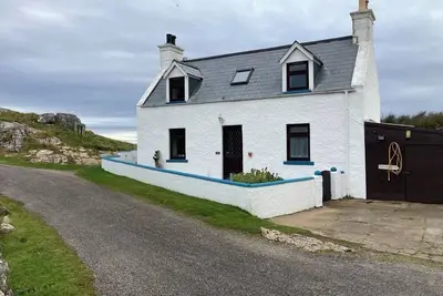 Cosy cottage with garden, just a five minute walk from stunning Polin beach