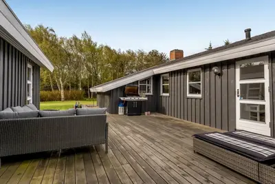 Image de \"Annamie\" - 1. 8km from the sea by Interhome