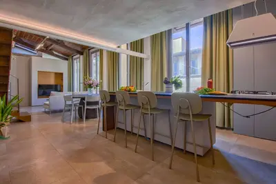Appartement à Florence avec 5 chambres à coucher, 10 couchages
