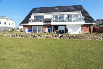 Image de Brightly designed vacation apartment in a prominent location on Wenningstedt beach