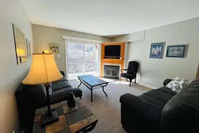 Image de Kimberley 2br-Ski-Hike-Golf-Hot Tub-Pool