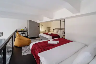 Image de Apartments with balcony near center