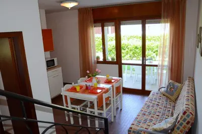Image de Propriété de prestige avec jardin oasis et parking