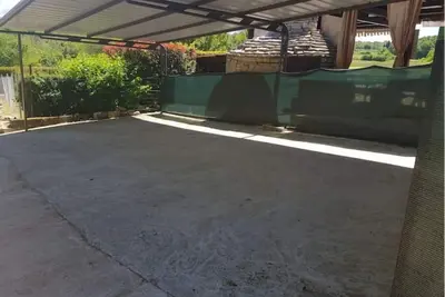 Image de materada dom sa pogledom