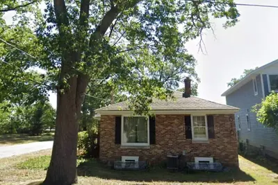 Image de Charming Deeded Lake Access 3-bedroom cottage in Holland. 2 Week Min.