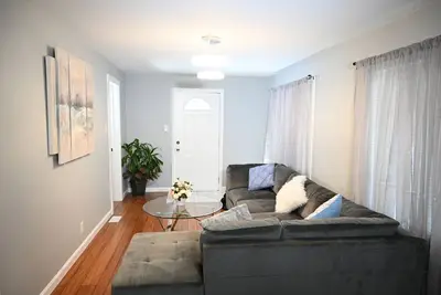 Image de 3-bedroom house a couple minutes from Downtown Indy
