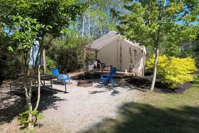 Image de The Bohemian Dream Glamping Tent-Private Oasis 2 miles to Holden Beach