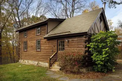 Image de Serenity Cabin In The Woods