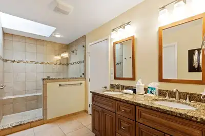 Image de 2875 - 2br | 2ba Villa, Sleeps 8, Pool + Hot Tub