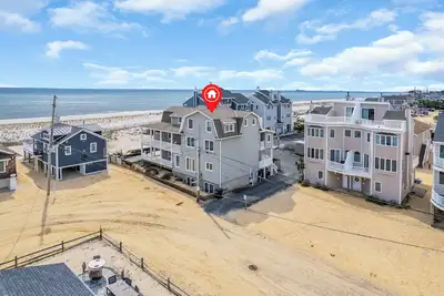 Image de Oceanfront Condo w/ Direct Access to Private Beach! 3 Beds/3 Baths