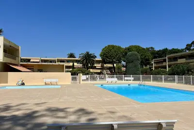 Image de Appartement avec piscine proche de la mer