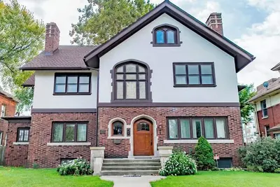 Image de Spacious Historic Zacharias House w/o 3rd floor access, Sleeps 6.