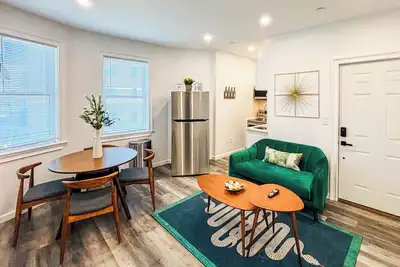 Image de Newly Renovated 2 Bedroom in Southie!