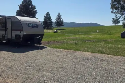 Image de Camping with a view! Less than ten minutes to the quaint town of Eureka, Mt.