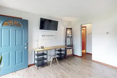 Image de Snap, Set, Stay- Game Day Comfort Near It All