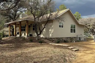 Image de Serene Retreat Near Downtown