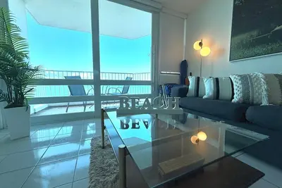 Image de Mb17- One Bedroom with Ocean Front Balcony