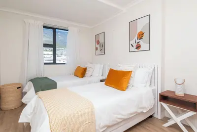 Image de Cape Town's TableMountain Views~2br~Parking~Balcony~Pool