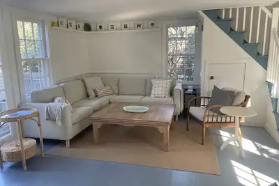 Image de Serene Beach Cottage Robbins Rest, Fire Island