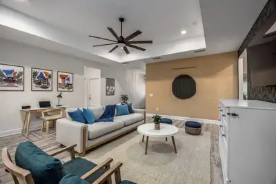 4bd Near Parks & Uni - Games w/ Arcade & Pingpong