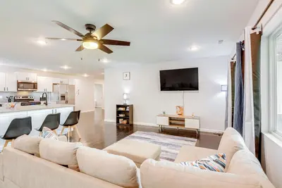 Image de Yard w/ Patio: Family-Friendly Home in Lamar!
