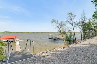 Image de Game Room & Screened Porch: Kentucky Lake Retreat!