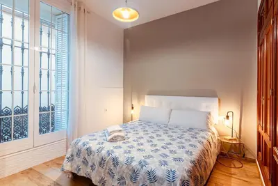 Image de St-Appartement au coeur du Barrio de la Alfalfa.