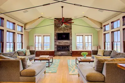 Image de Luxe Family House with panoramic Ocean view, Ac