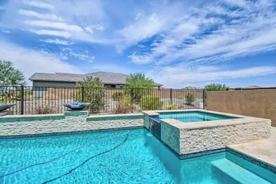Image de The Desert Jewel in Lucero w/ Private Pool, Jacuzzi, Pool Table!