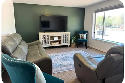 Image de Western  Farm Retreat  3 bedroom house in Leeds Utah, WiFi, Ac, large backyard