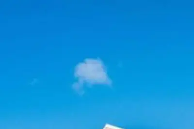 Image de Absolute Lake Front With Stunning Views