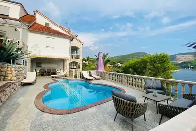 Image de Appartement d'une chambre prés de la plage Baie Pribinja, Hvar (A-24171-d)