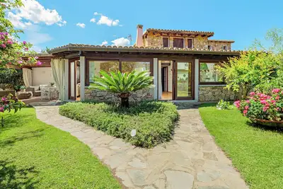 Une villa parfaitement située au cœur de Porto Rotondo