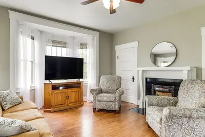 Image de 6 Mi to Rabbit Hash: Rural Home w/ 2 Porches