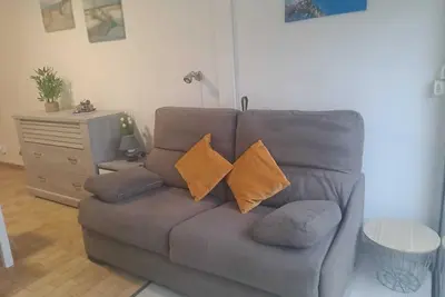 Image de Magnifique studio 4 personnes dans résidence privée avec parking privé et fermé.