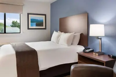 Image de Stylish Room w/ Kitchen Just Minutes from Valleyfair Park!