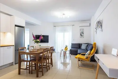 Yioula's apartment \nComfortable apartment fully equipped sea view parking space.
